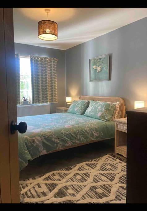 Spacious Semi-Detached Southsea House, Free Parking On Drive Portsmouth Ngoại thất bức ảnh