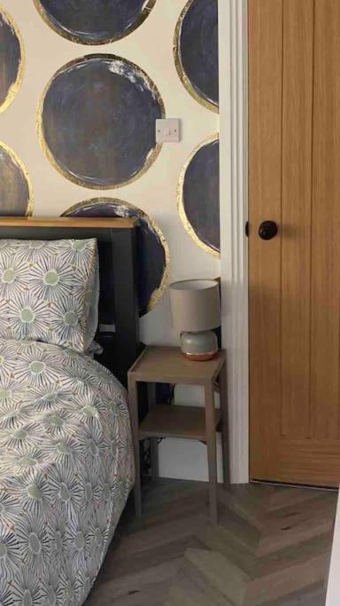 Spacious Semi-Detached Southsea House, Free Parking On Drive Portsmouth Ngoại thất bức ảnh